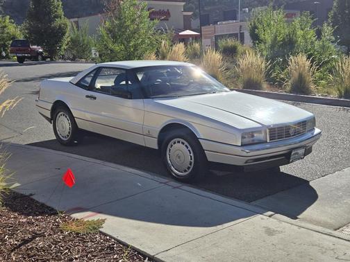 1991 Cadillac Allante 2dr Coupe