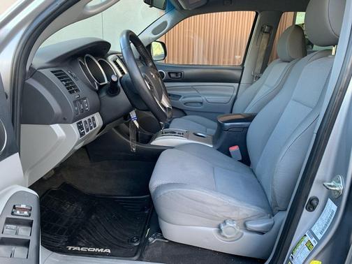 2015 Toyota Tacoma Base