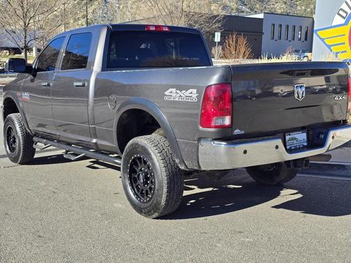 2017 RAM 2500 Tradesman Crew Cab 4x4 6'4' Box