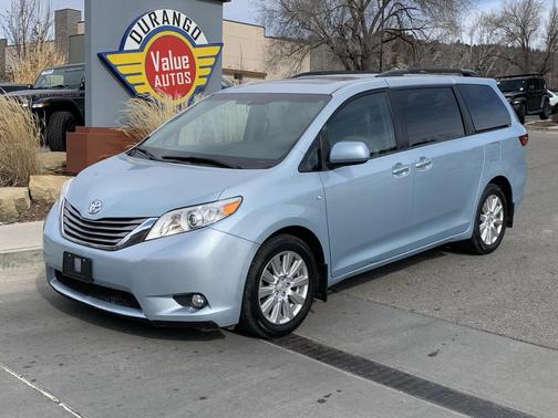 2017 Toyota Sienna XLE Premium