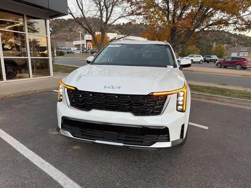 2025 Kia Sorento Hybrid EX