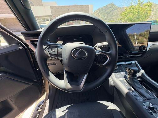 Earth/Black 2024 Lexus GX 550 Premium