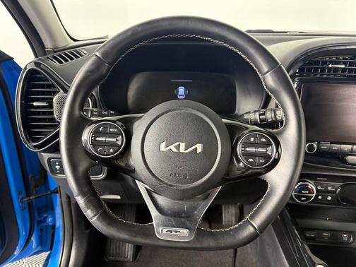 Surf Blue w/Black Roof 2023 Kia Soul GT-Line