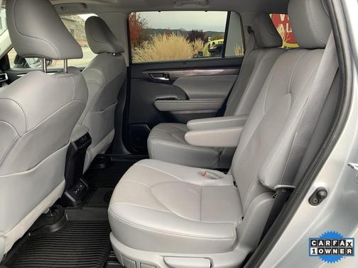 2020 Toyota Highlander Limited