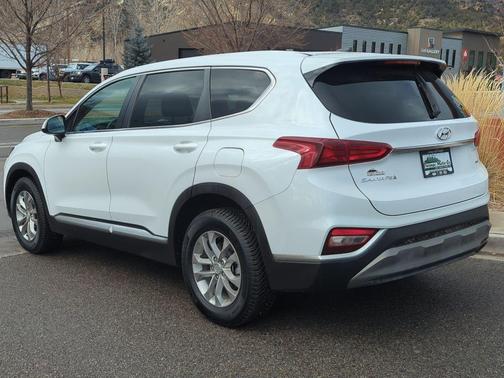 2019 Hyundai SANTA FE SE 2.4
