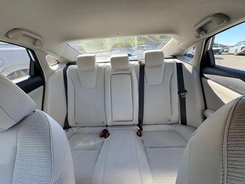 White 2019 Honda Insight EX