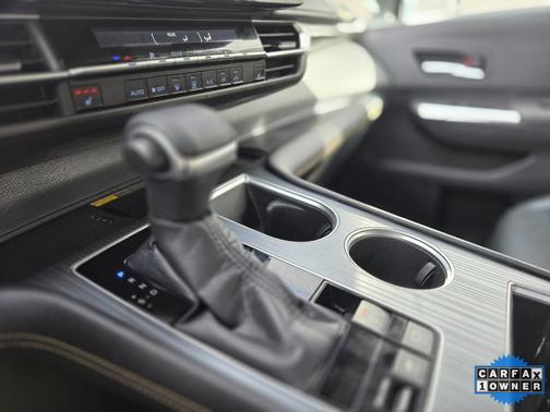 2022 Toyota Sienna Woodland Edition