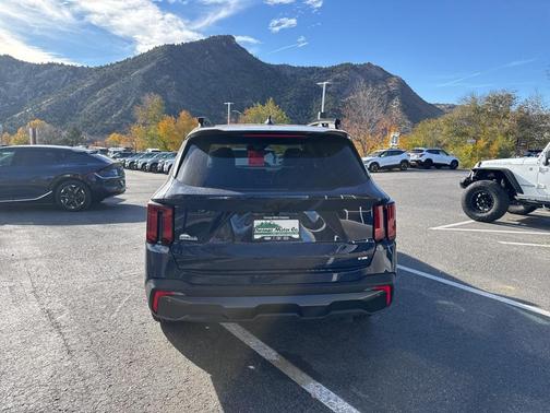 2025 Kia Sorento SX