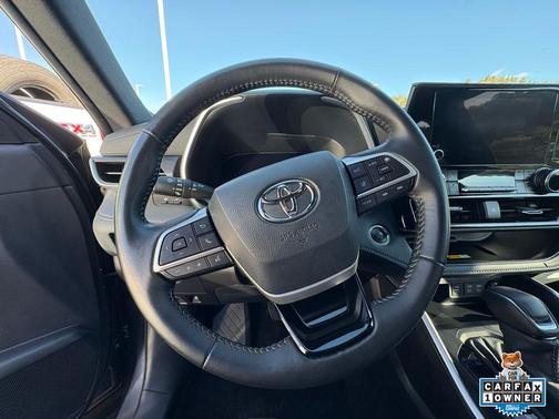 2025 Toyota Highlander XSE