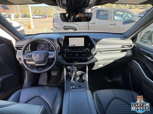 2025 Toyota Highlander XSE