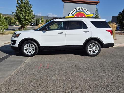 2017 Ford Explorer Base