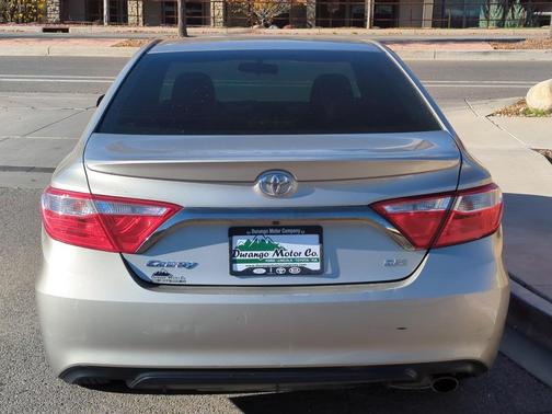 2016 Toyota Camry SE