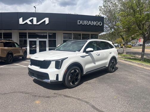Snow White Pearl 2026 Kia Sorento Hybrid EX