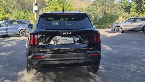 2023 Kia Sorento LX