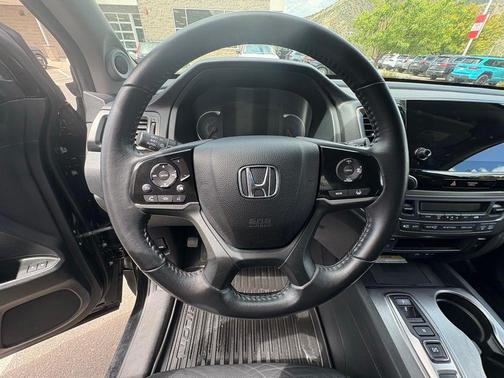 Crystal Black Pearl 2022 Honda Pilot AWD Special Edition