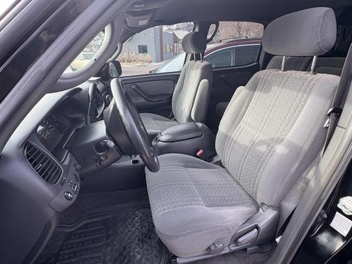 2004 Toyota Tundra SR5