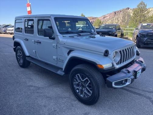 2024 Jeep Wrangler 4-Door Sahara 4x4