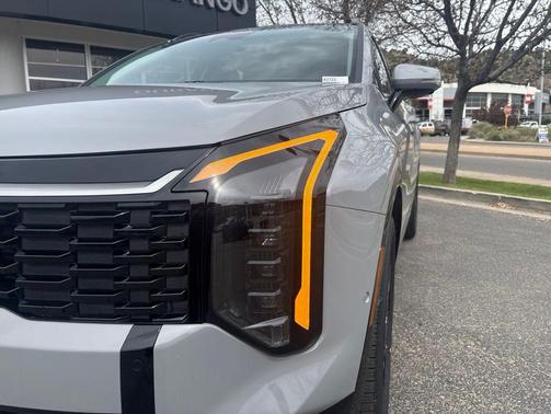 Wolf Gray 2026 Kia Sportage Hybrid SX-Prestige