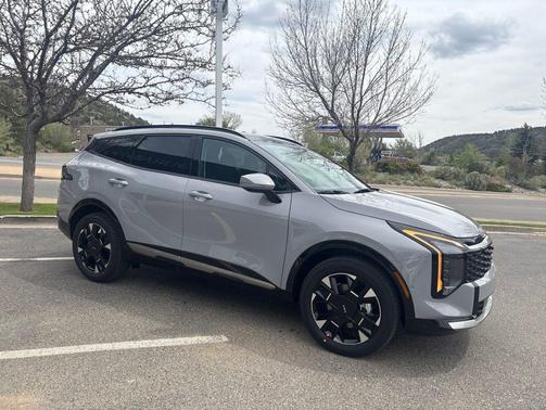 Wolf Gray 2026 Kia Sportage Hybrid SX-Prestige