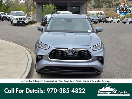 Moon Dust 2021 Toyota Highlander Hybrid Limited