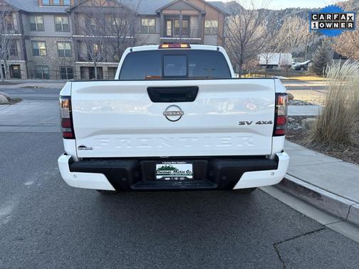 2022 Nissan Frontier SV