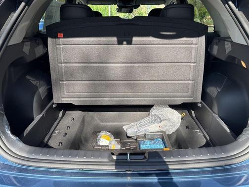 Mineral Blue 2026 Kia Niro EV Wind