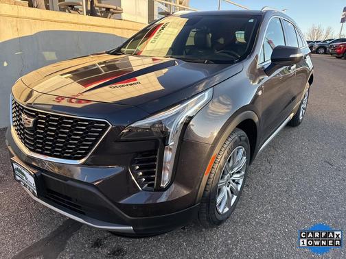 2023 Cadillac XT4 Premium Luxury