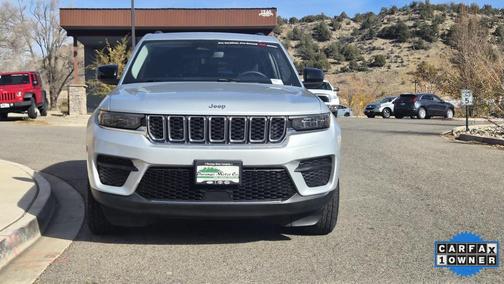 2023 Jeep Grand Cherokee Laredo