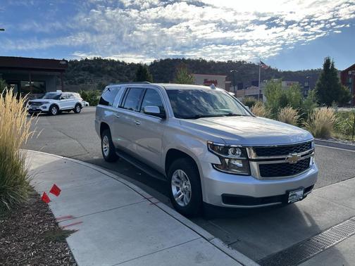 2020 Chevrolet Suburban LS