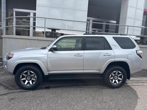 2024 Toyota 4Runner TRD Off Road
