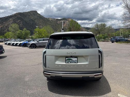 Ivory Silver 2027 Kia Telluride Hybrid EX
