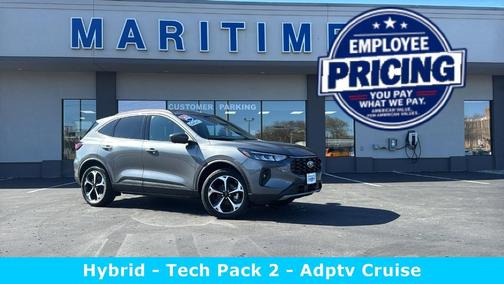 Carbonized Gray Metallic 2026 Ford Escape ST-Line Select