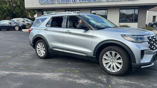 2025 Ford Explorer Platinum
