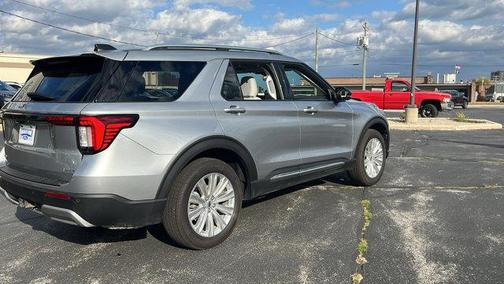 2025 Ford Explorer Platinum