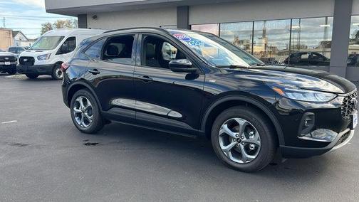 2025 Ford Escape ST-Line Select