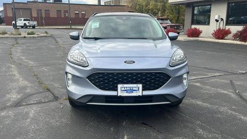 2022 Ford Escape Titanium Hybrid
