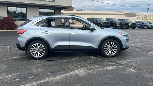 2022 Ford Escape Titanium Hybrid