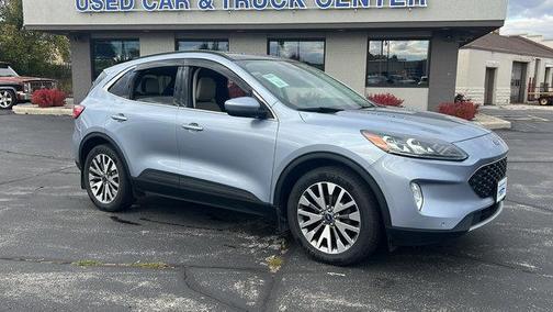 2022 Ford Escape Titanium Hybrid