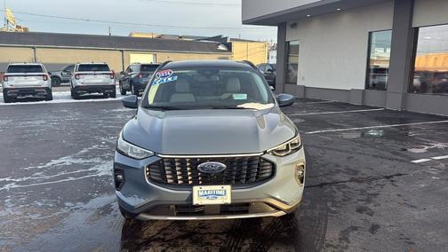 2026 Ford Escape Platinum