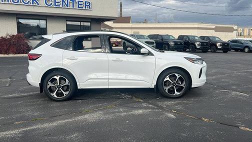 2023 Ford Escape ST-Line Select