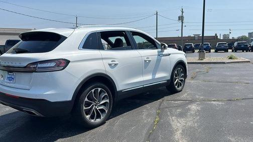 2022 Lincoln Nautilus Reserve