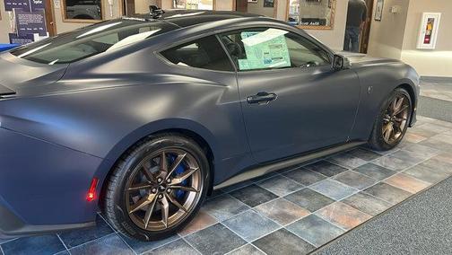 2025 Ford Mustang Dark Horse