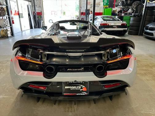 2020 McLaren 720S Base