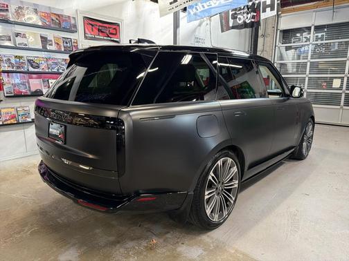 2024 Land Rover Range Rover SE SWB