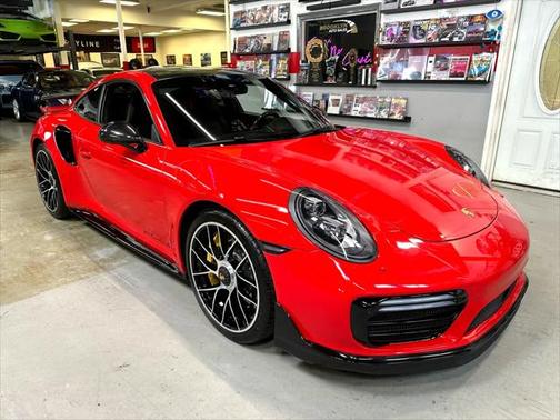 2017 Porsche 911 Turbo S