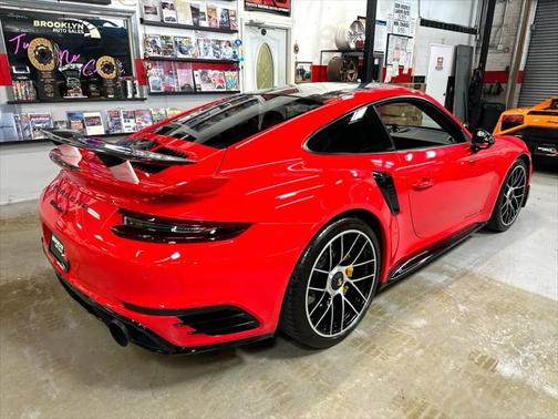 2017 Porsche 911 Turbo S