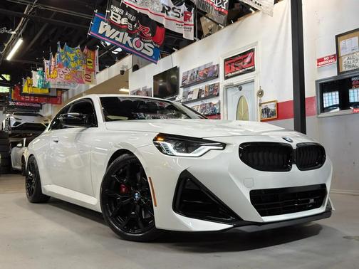 White 2025 BMW M240 i xDrive