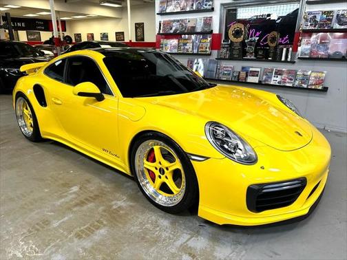2017 Porsche 911 Turbo