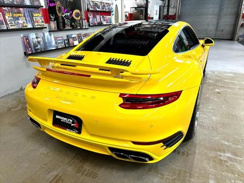 2017 Porsche 911 Turbo