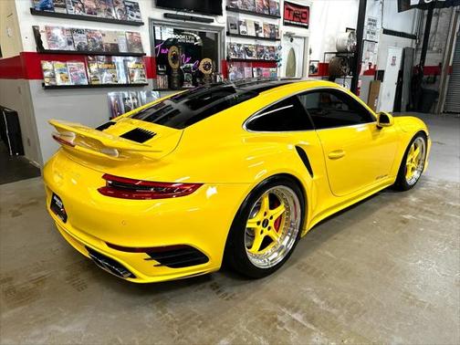 2017 Porsche 911 Turbo